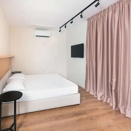 Relax Center 3* Tirana
