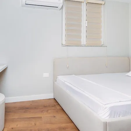 Relax Center 3* Tirana