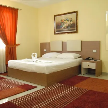 Hotel Relax Center