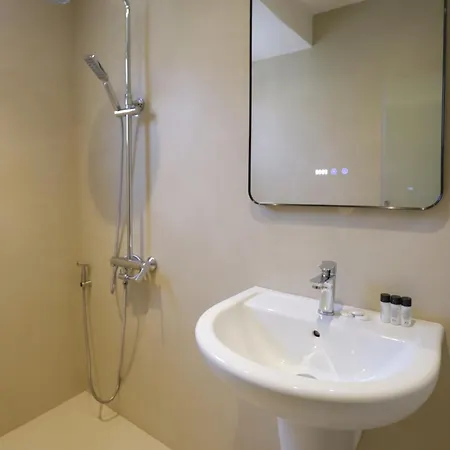 城市中心休闲酒店 地拉那