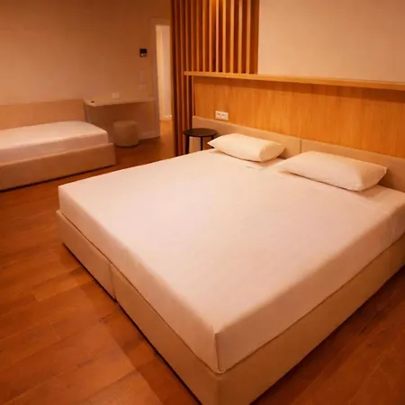 Hotel Relax Center Tirana