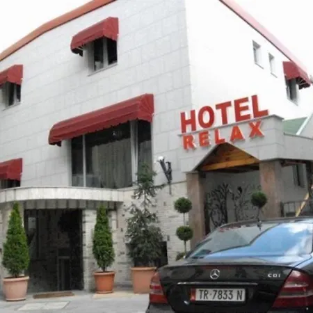 城市中心休闲酒店 3* 地拉那