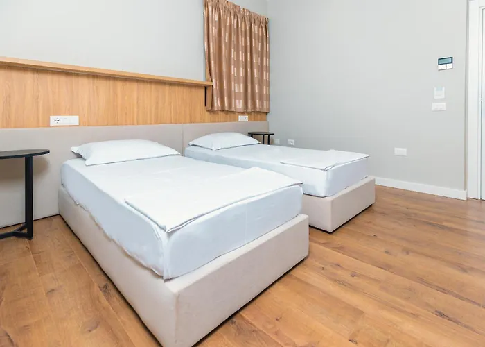 Relax Center 3* Tirana